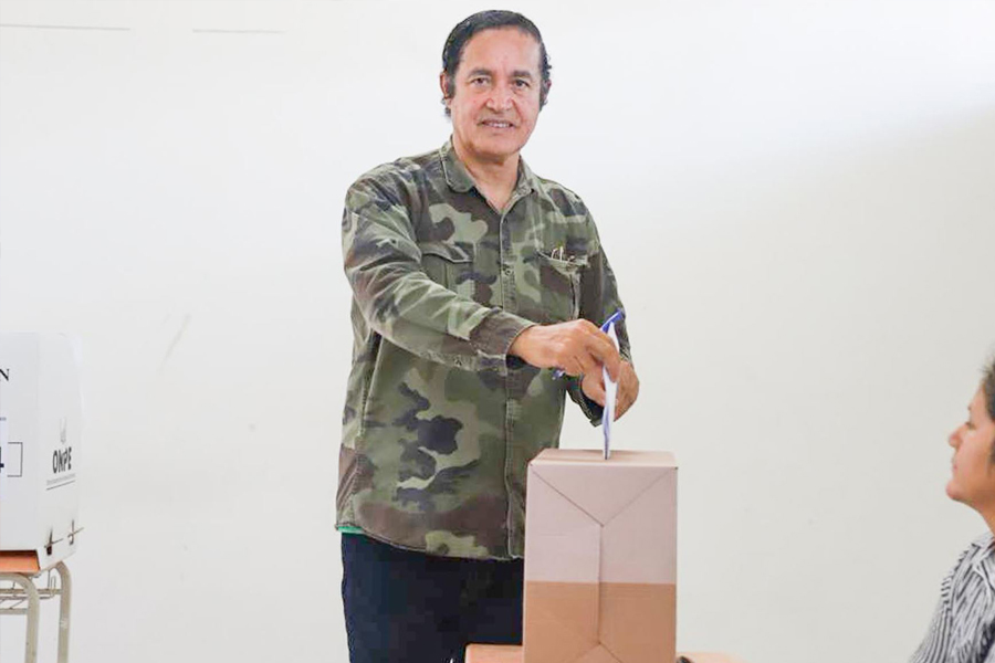 Elecciones 2026: Álex Gonzales emite su voto
